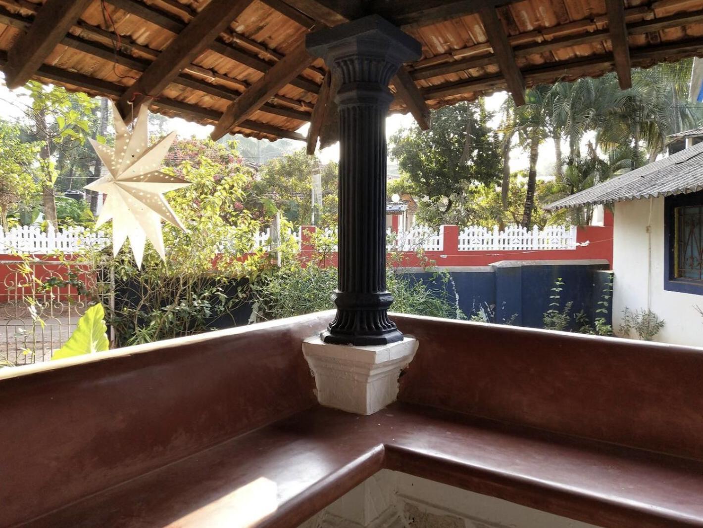 Tien B&B & Bistro Vagator Exterior photo